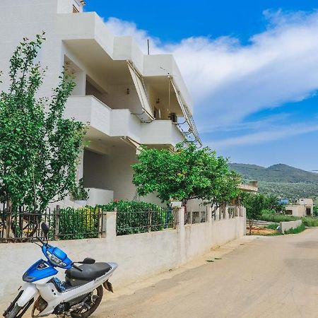 Vila Fredi Ksamil Bagian luar foto