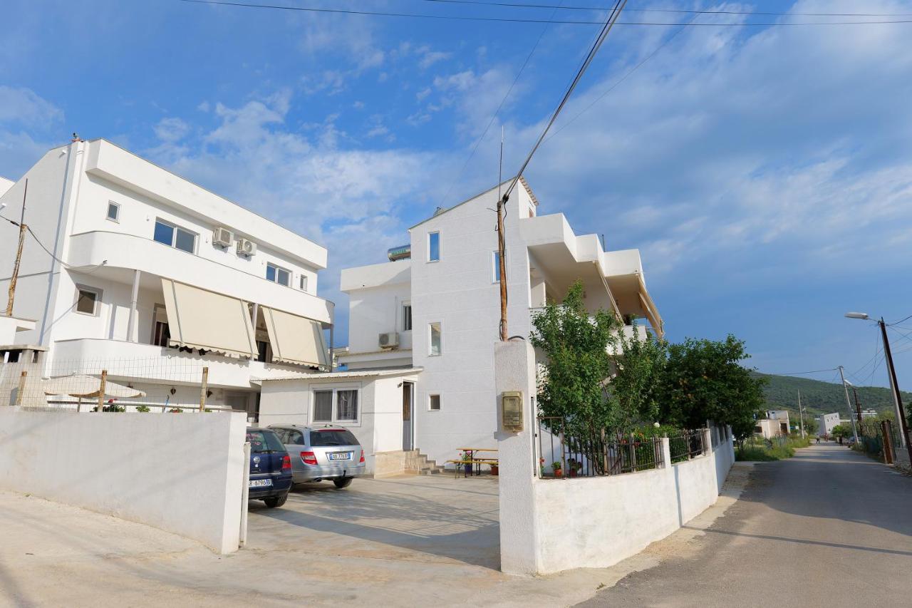 Vila Fredi Ksamil Bagian luar foto