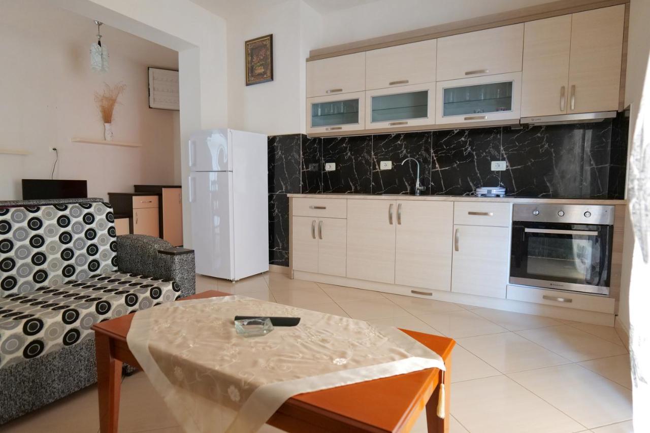 Vila Fredi Ksamil Bagian luar foto