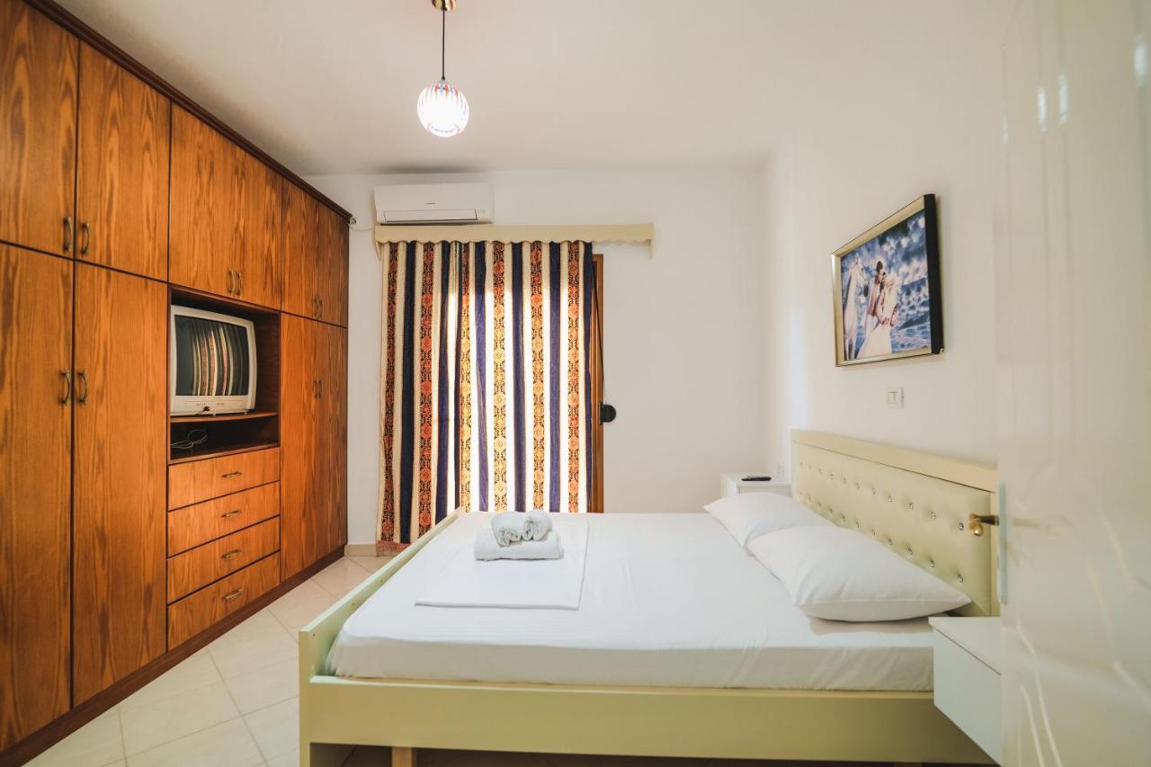 Vila Fredi Ksamil Bagian luar foto