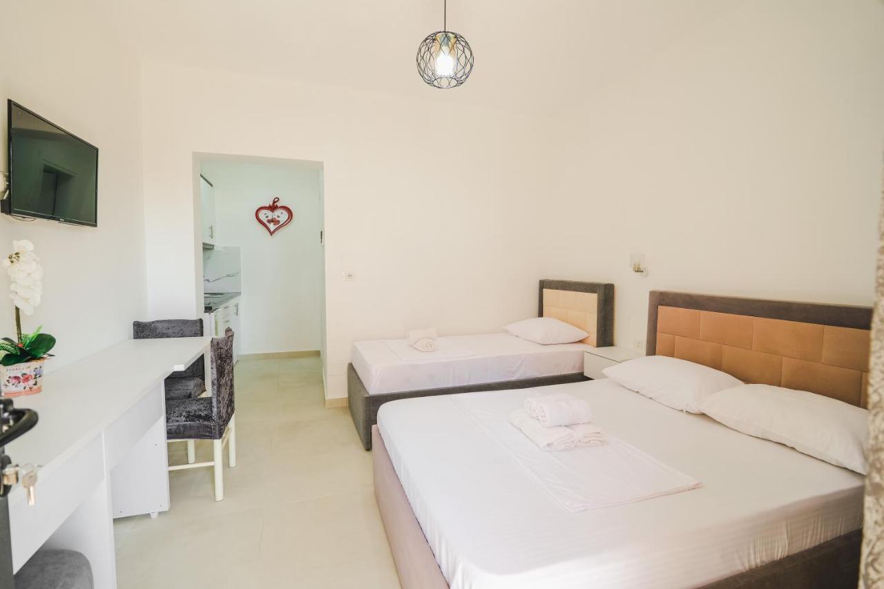 Vila Fredi Ksamil Bagian luar foto