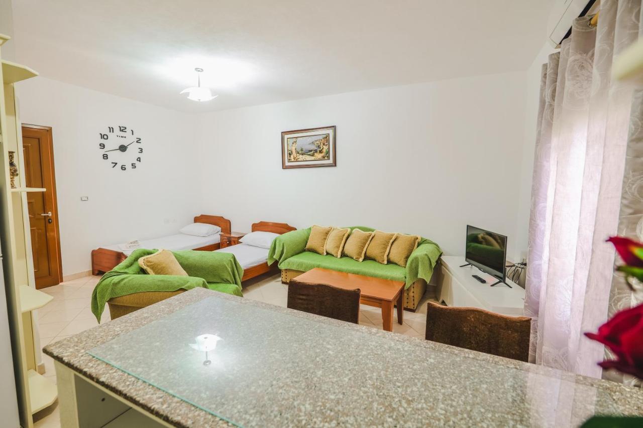 Vila Fredi Ksamil Bagian luar foto