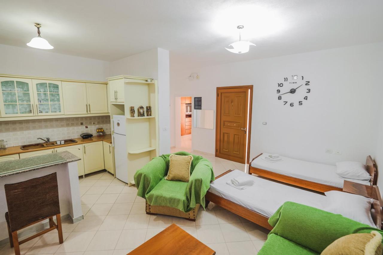 Vila Fredi Ksamil Bagian luar foto